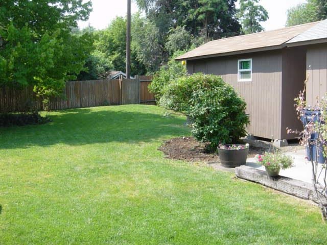 1504 E Rowan Ave - Photo 3