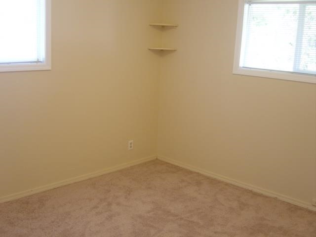 1504 E Rowan Ave - Photo 10