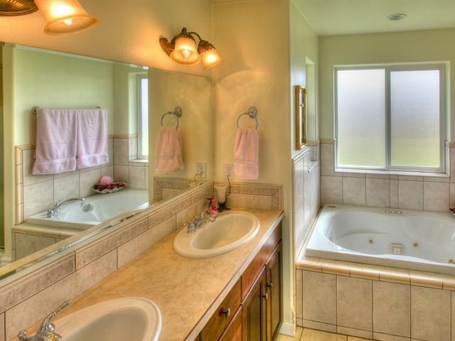 5220 N Corrigan - Photo 12