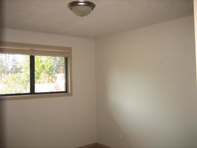 11226 E 33rd Ave - Photo 5