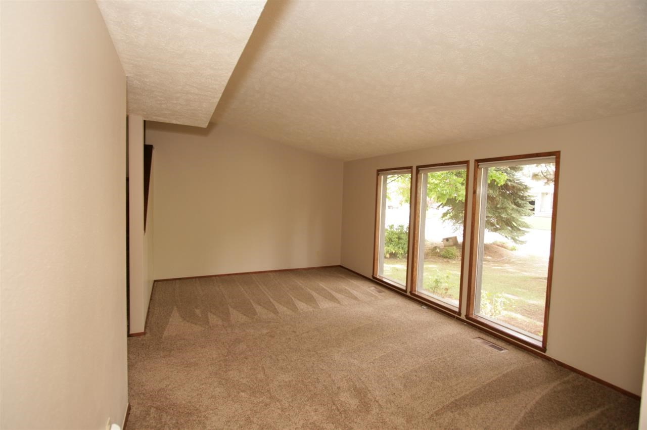 4206 S Myrtle St - Photo 3