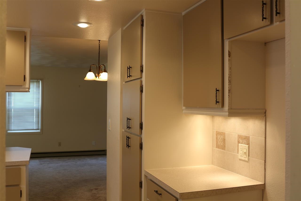 3612 N Edgerton Rd - Photo 5