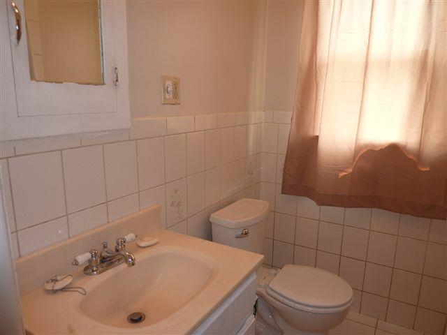 2719 N Center Rd - Photo 12