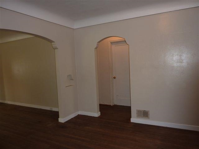 2719 N Center Rd - Photo 5