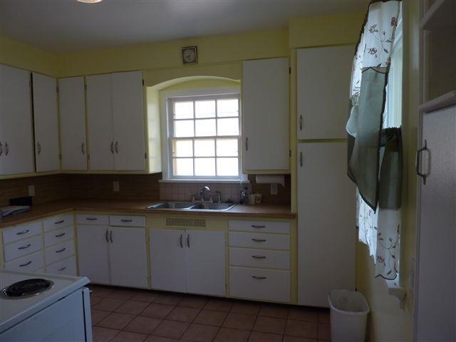 2719 N Center Rd - Photo 6
