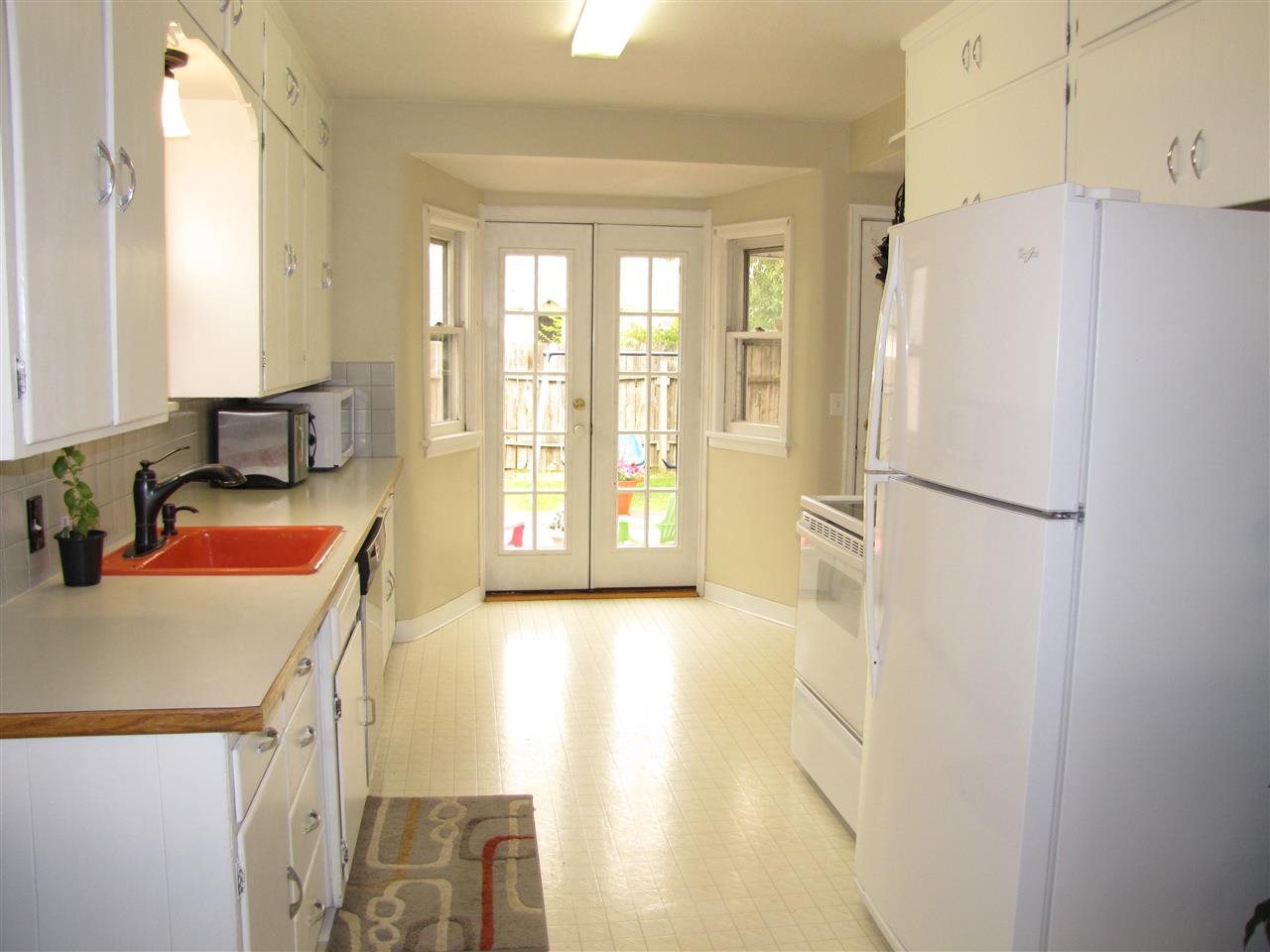 533 E Hoffman Ave - Photo 4