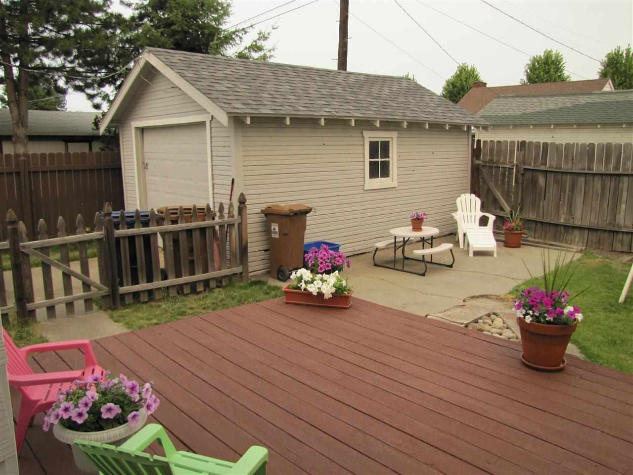 533 E Hoffman Ave - Photo 9