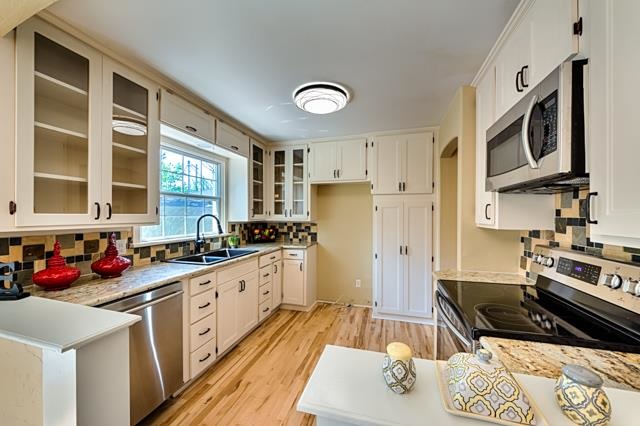 1435 W 17TH St - Photo 7