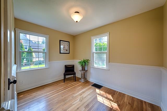 1435 W 17TH St - Photo 9
