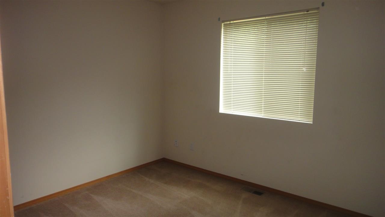 3310 Meadow Glen - Photo 15
