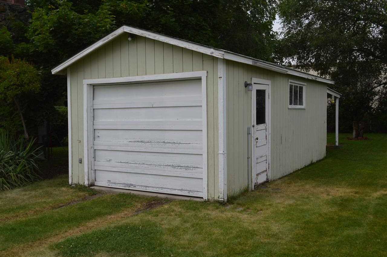 15311 E 2nd Ave - Photo 17
