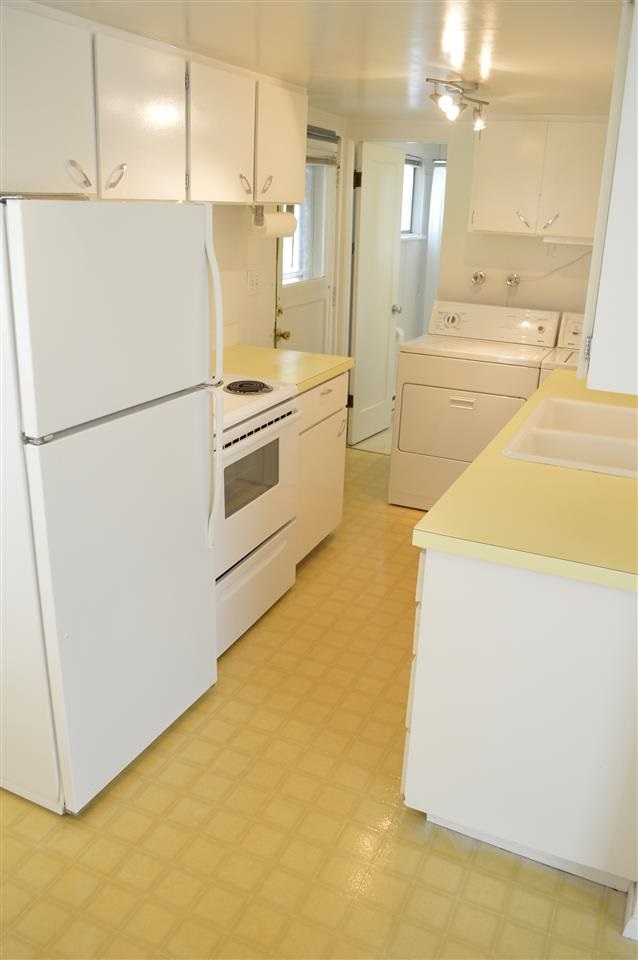 15311 E 2nd Ave - Photo 7