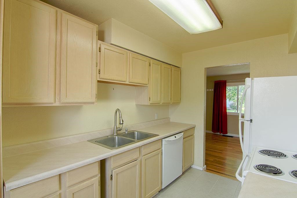 3703 E Carlisle Avenue - Photo 6