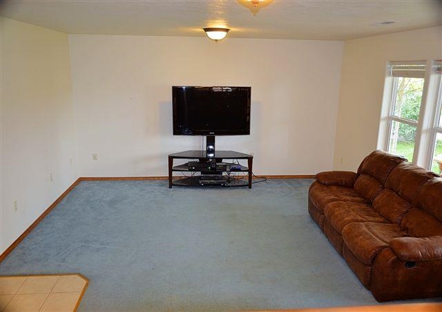 1511 E Clover Ave - Photo 15