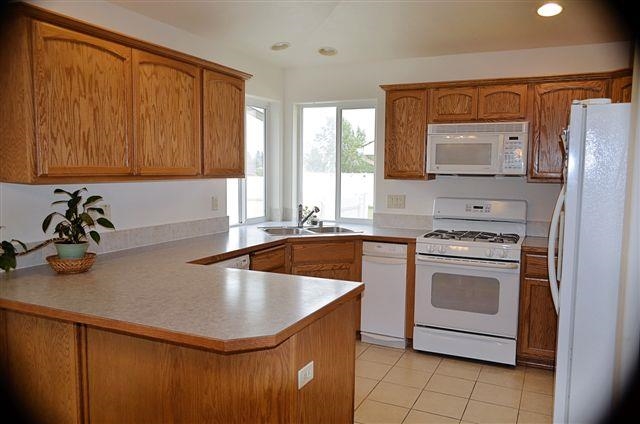1511 E Clover Ave - Photo 5