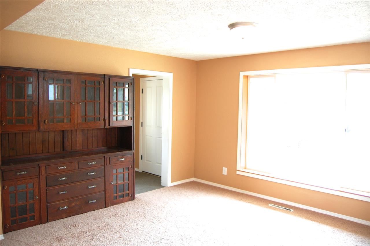1124 W Indiana Ave - Photo 3