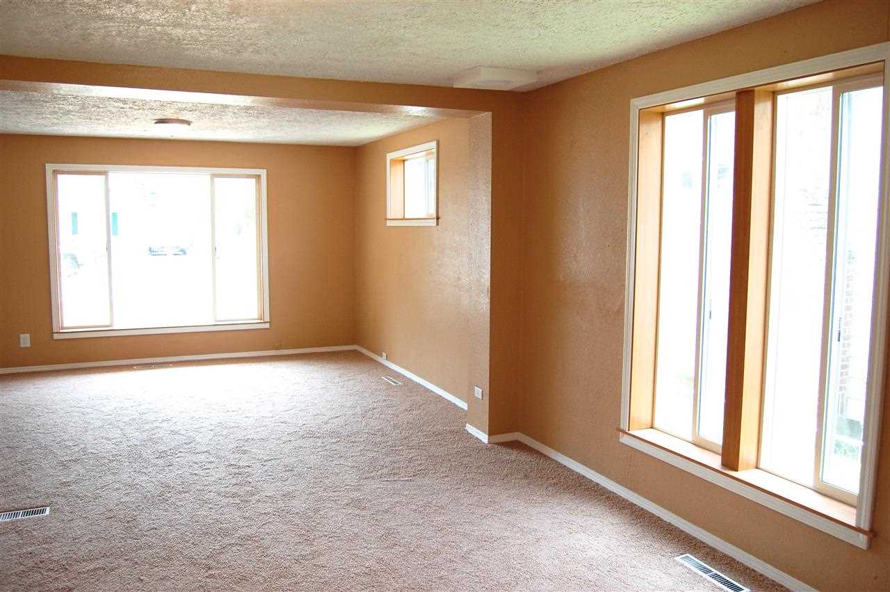 1124 W Indiana Ave - Photo 5