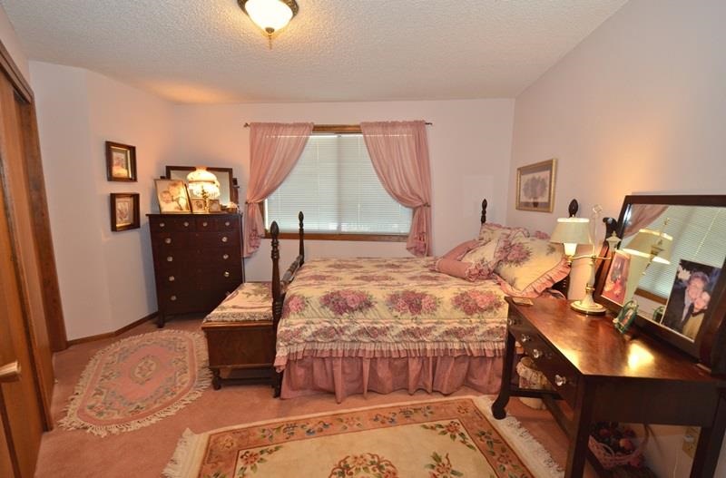 1921 S Dishman Ln - Photo 16