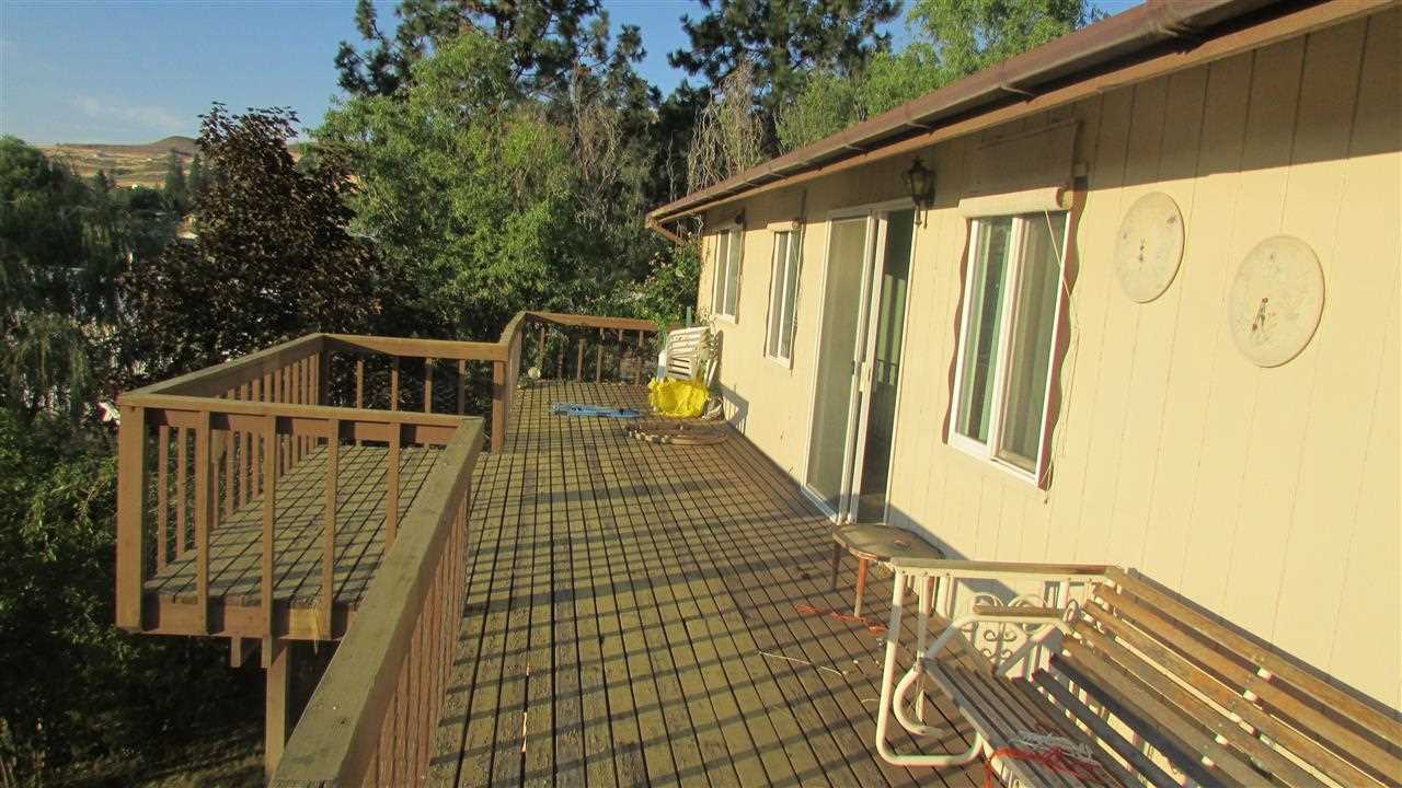 325 Airport Way - Photo 8