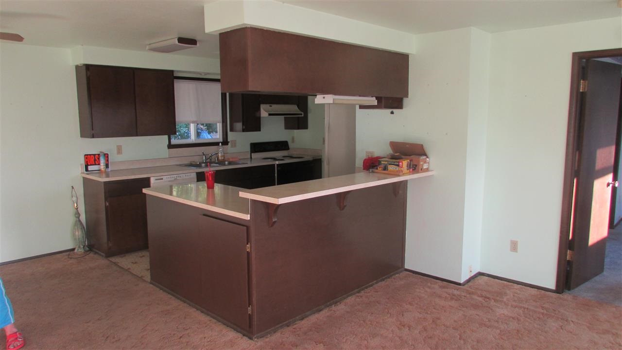 325 Airport Way - Photo 10