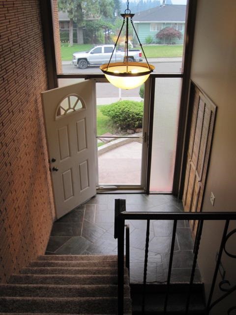 6316 N Sutherlin St - Photo 3