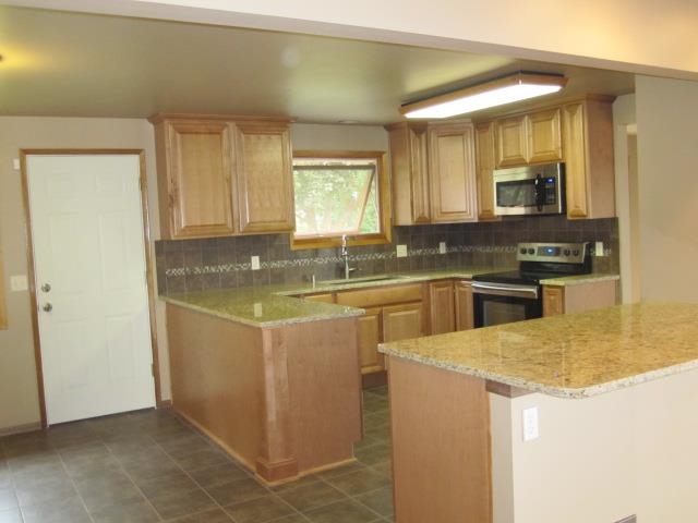 6316 N Sutherlin St - Photo 9
