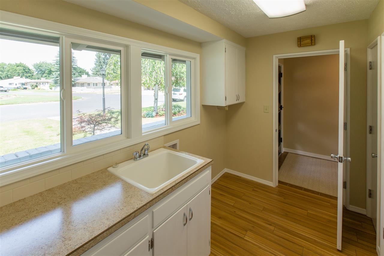 52 E 40th Ave - Photo 18