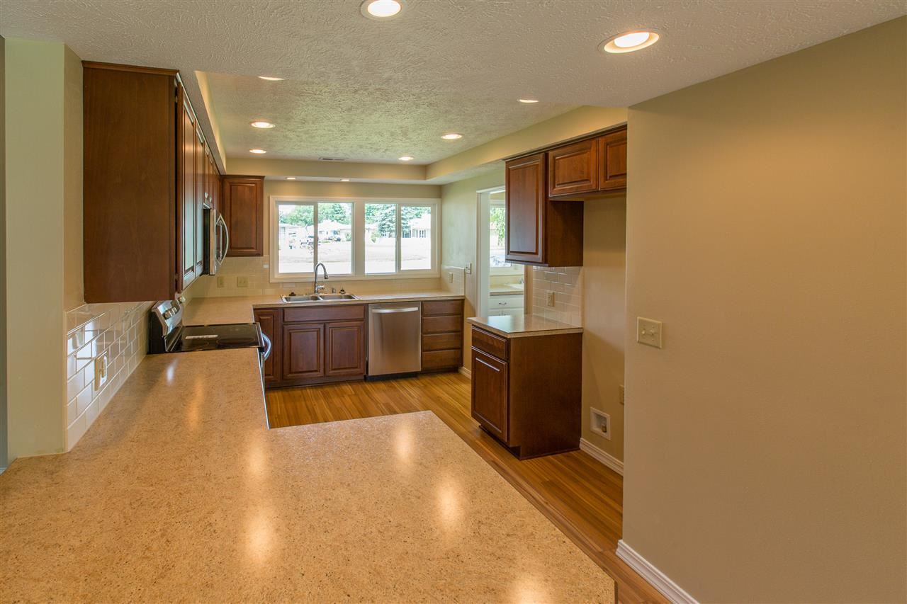 52 E 40th Ave - Photo 5