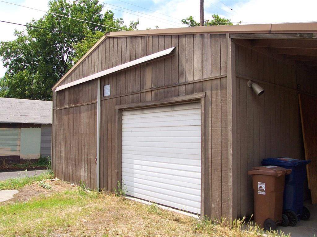 1901 W Sharp Ave - Photo 8