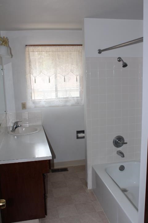 408 E Lacrosse Ave - Photo 5