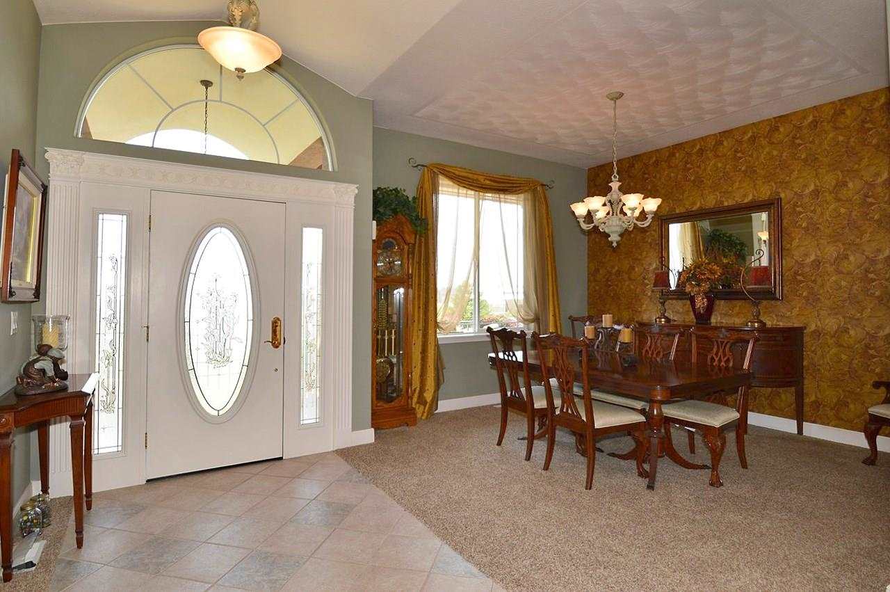 201 E Gem Ln - Photo 3