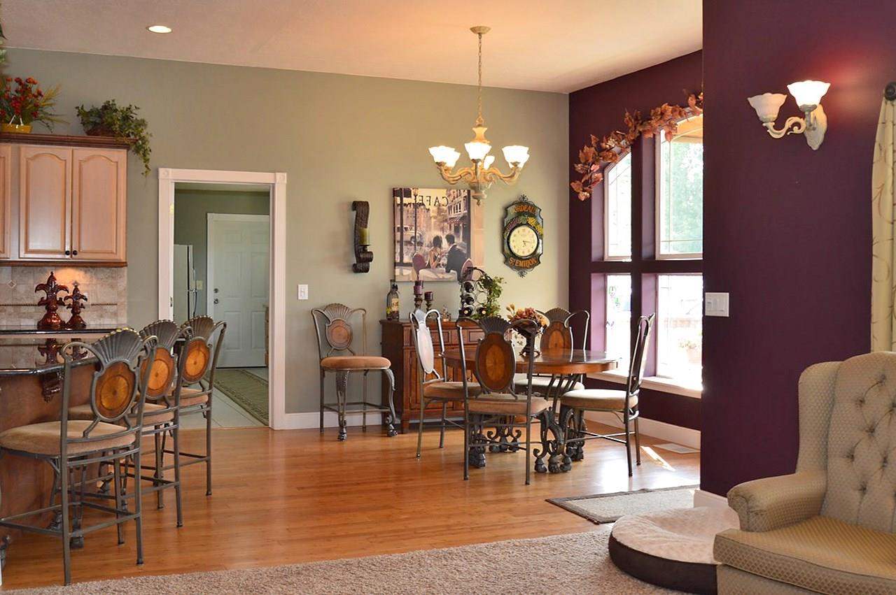 201 E Gem Ln - Photo 4