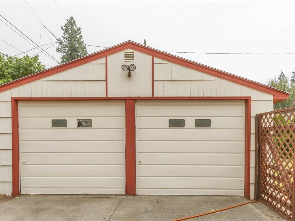 2338 W Gordon Ave - Photo 19