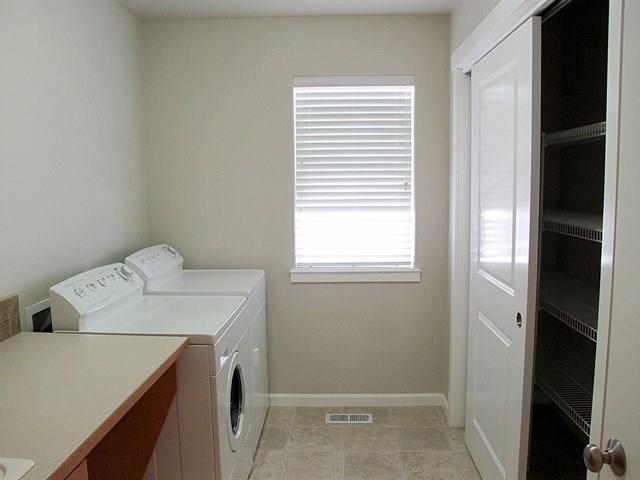 1760 N Holl Blvd - Photo 20