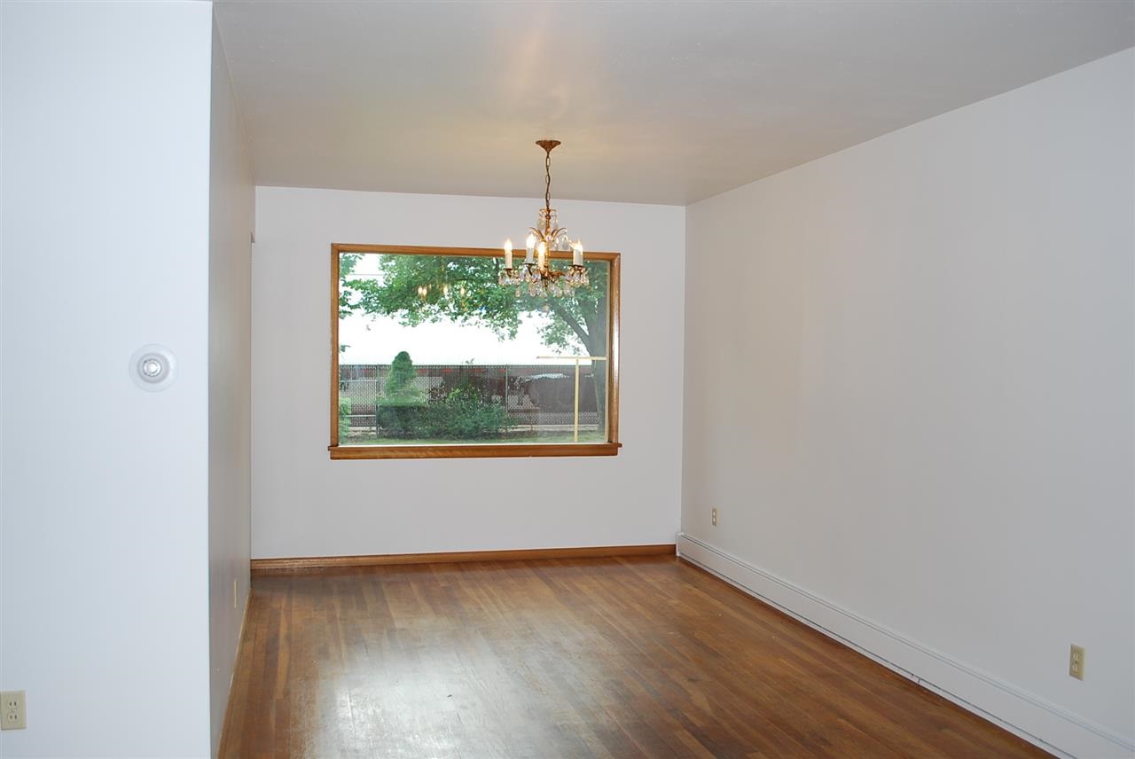 15209 E 1st Ave - Photo 3