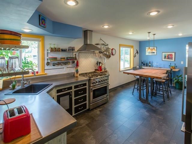 1747 N Smith St - Photo 4