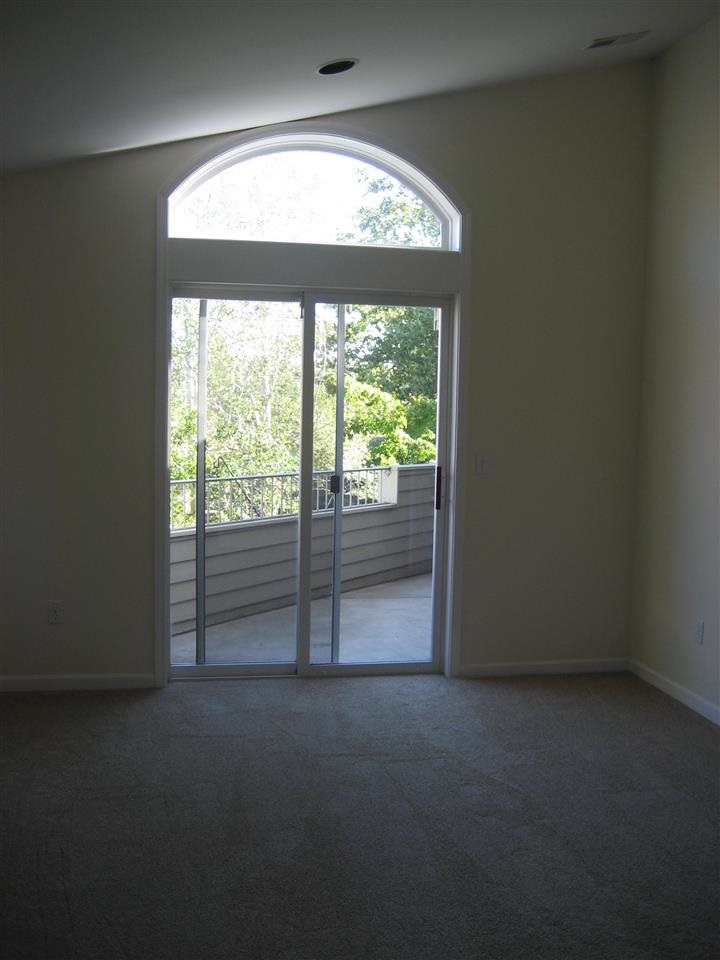 639 N Riverpoint Blvd - Photo 14