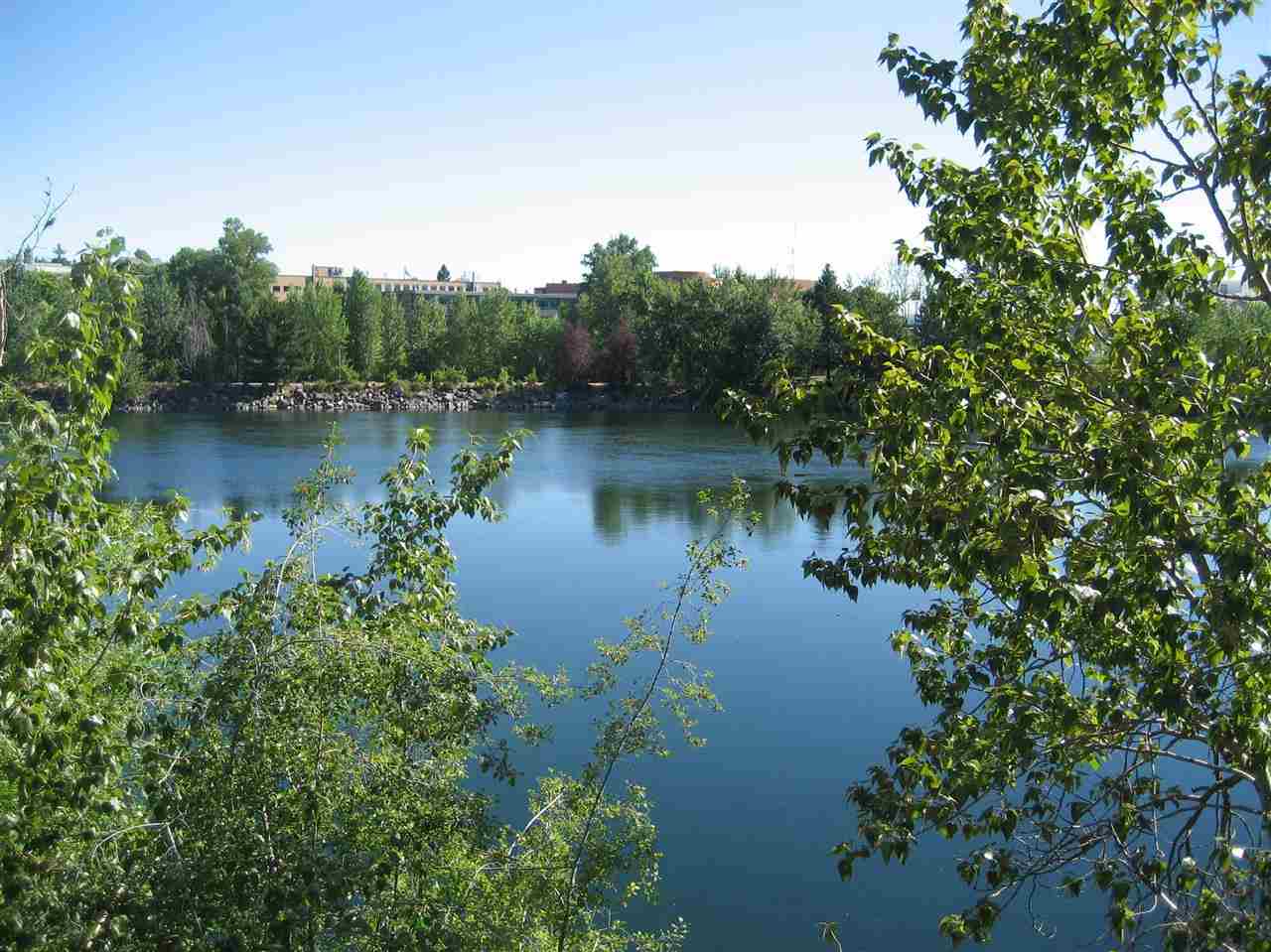 639 N Riverpoint Blvd - Photo 20