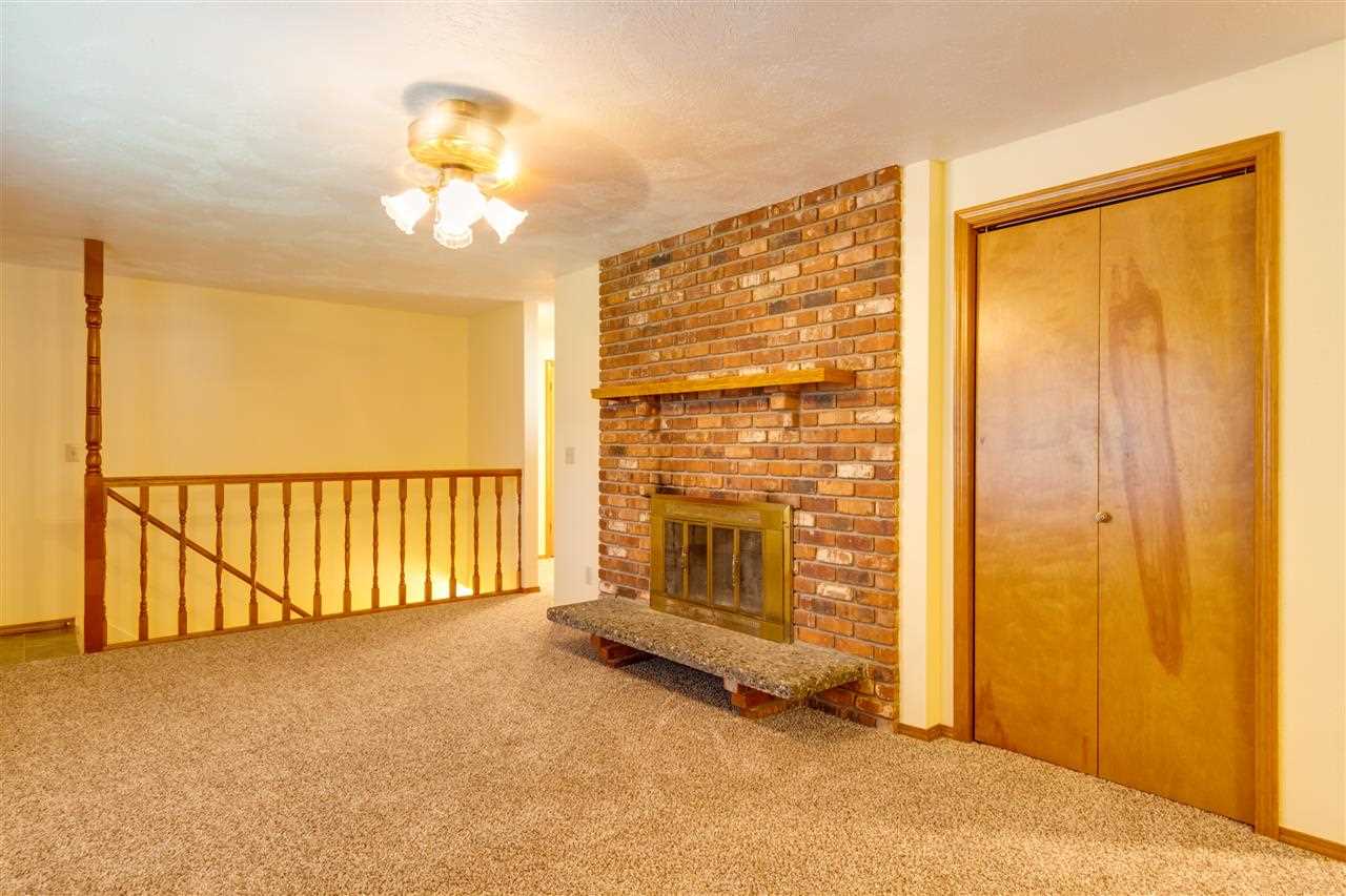5802 W Lonewolf Ave - Photo 3