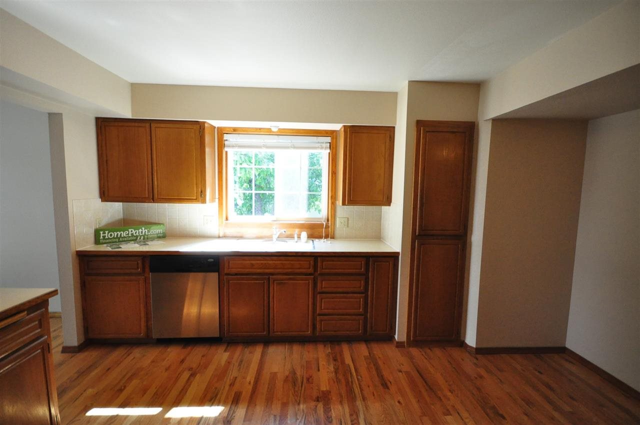 12008 E 34TH Ave - Photo 6