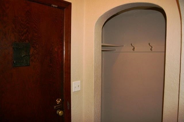2423 W Euclid Ave - Photo 9