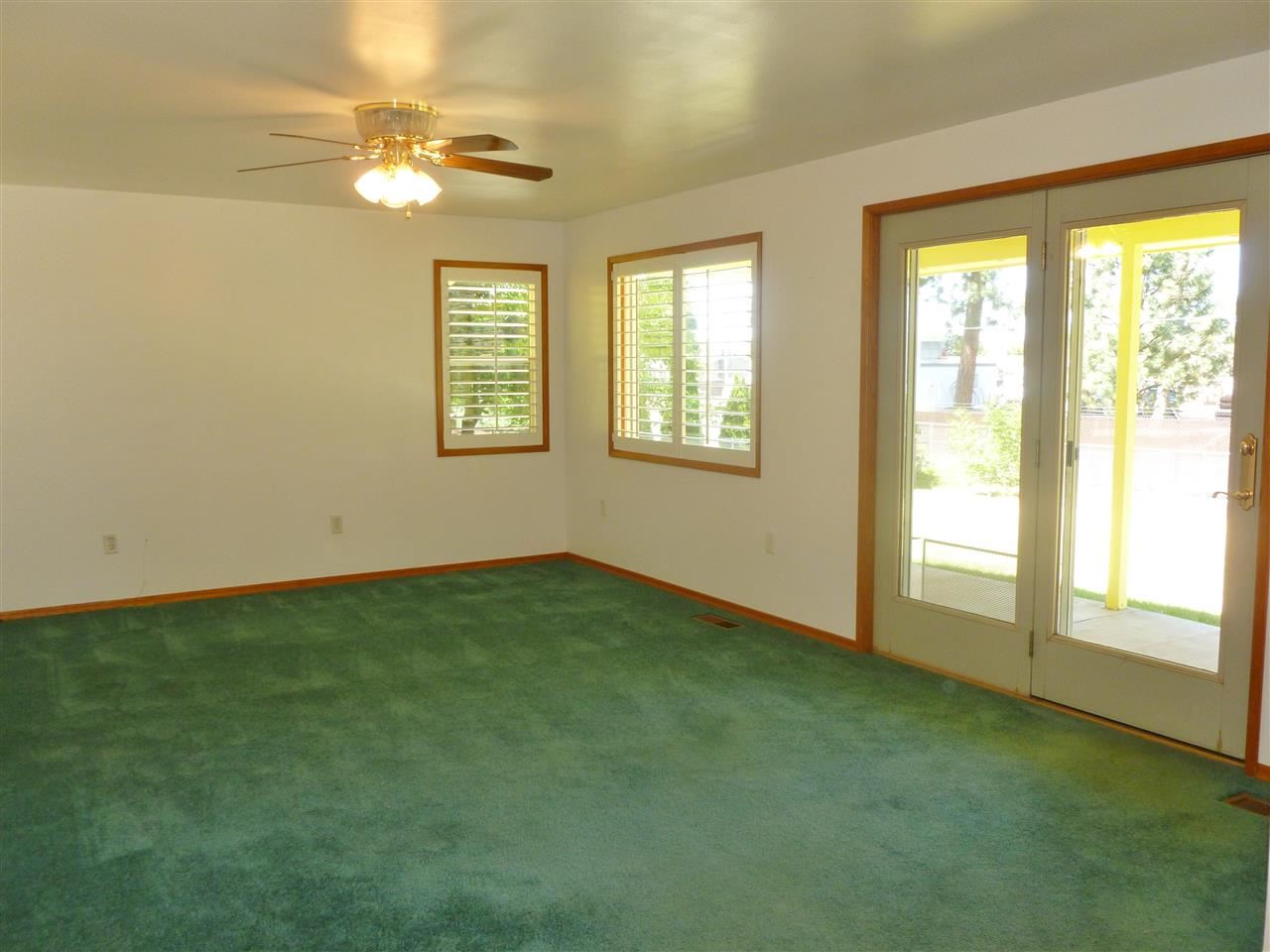 12521 E 15th Ave - Photo 13