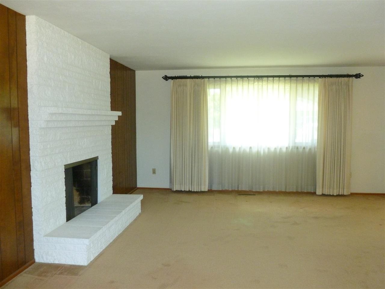 12521 E 15th Ave - Photo 4
