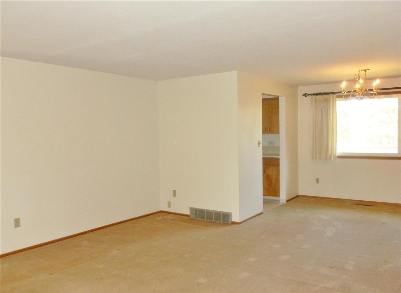 12521 E 15th Ave - Photo 5