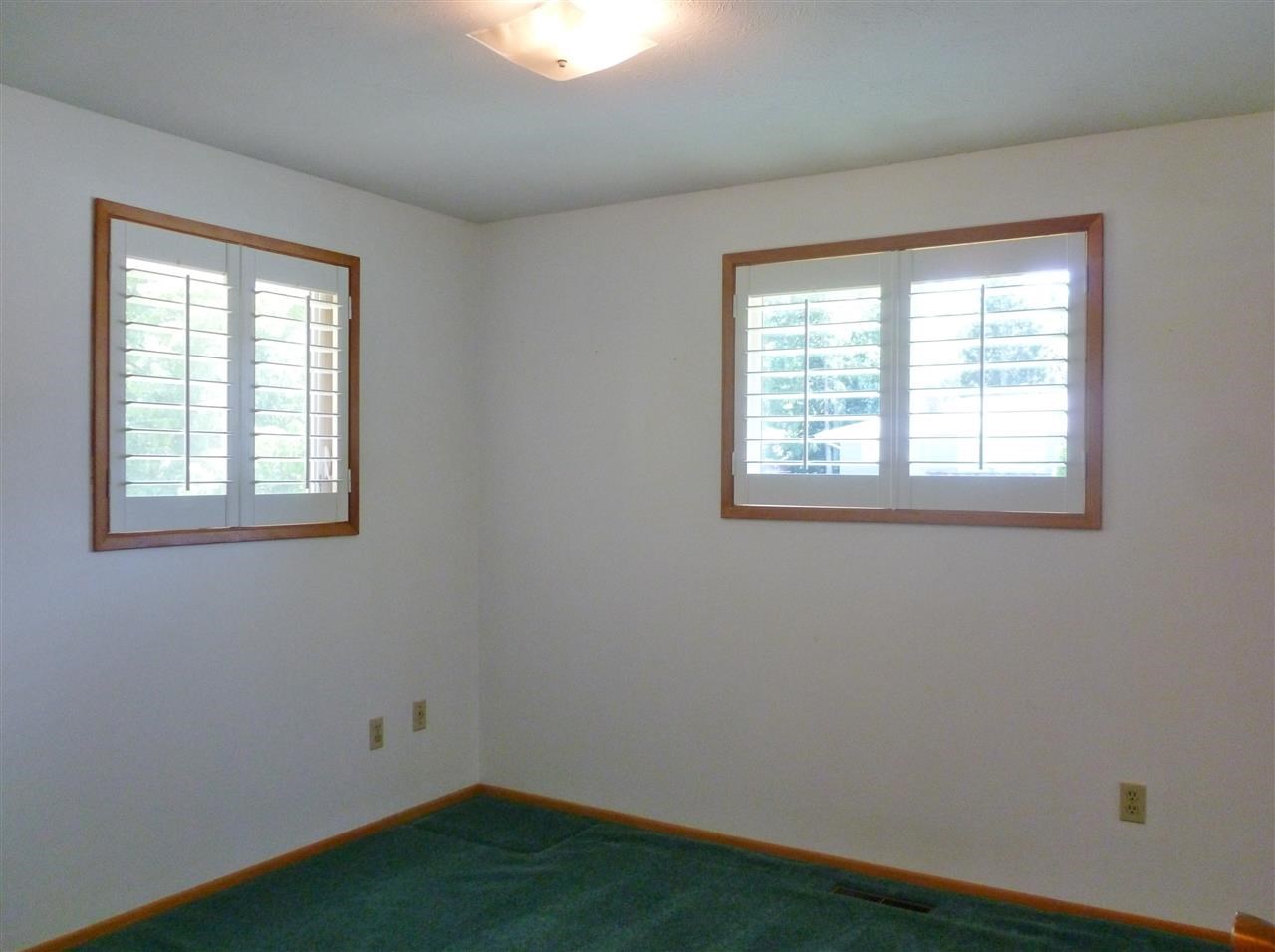 12521 E 15th Ave - Photo 6
