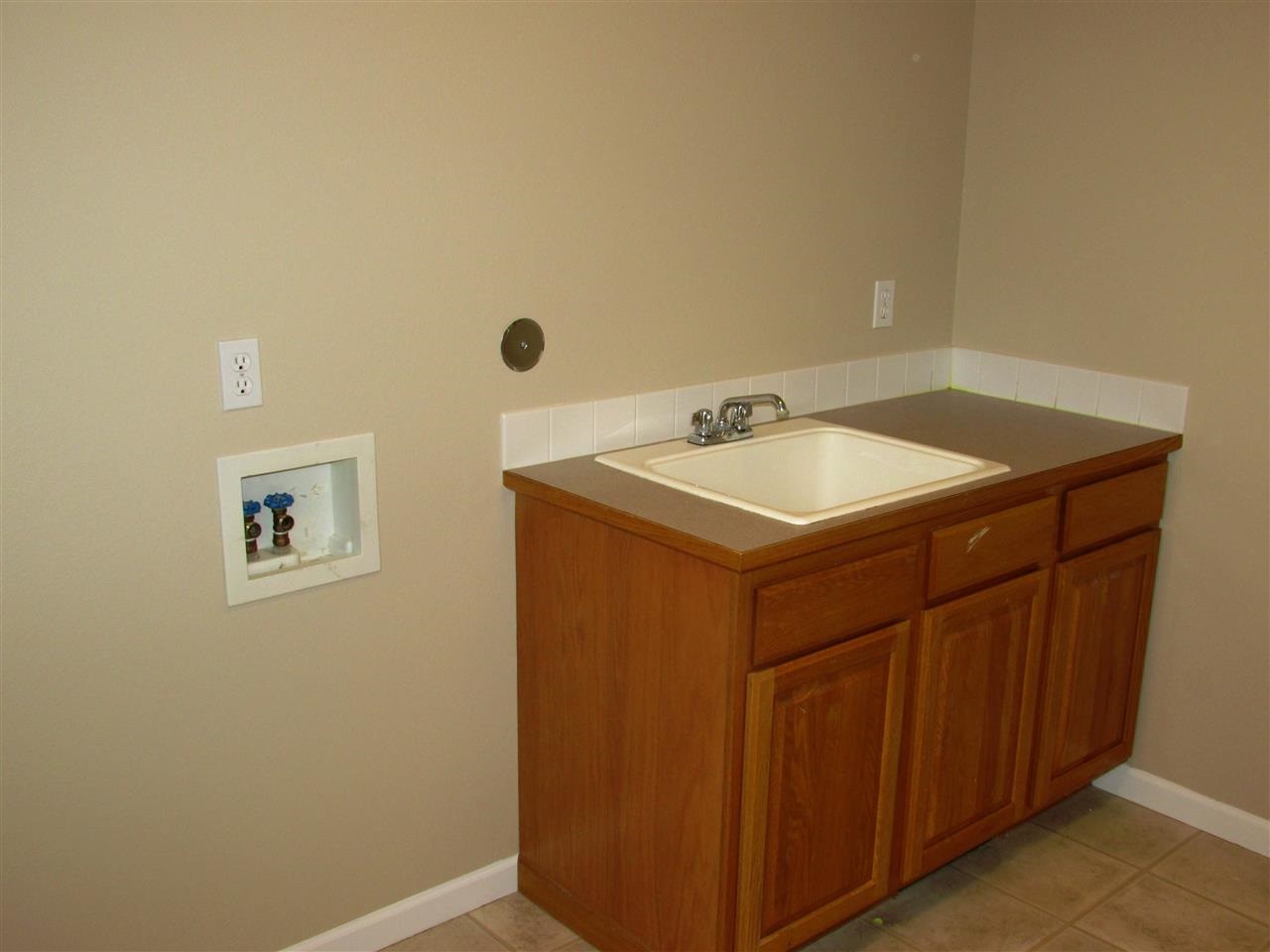 23033 E Broadway Ave - Photo 12