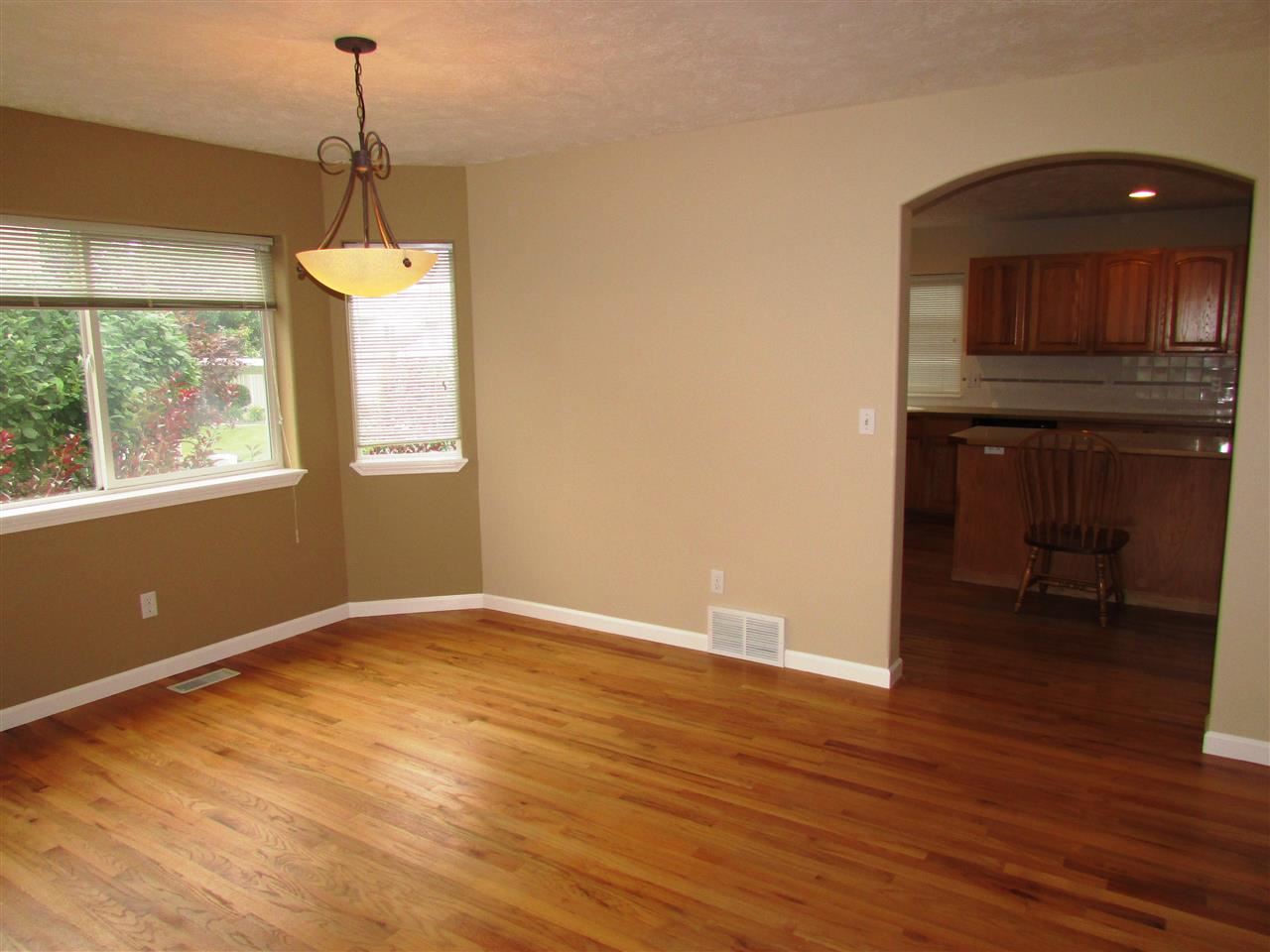 23033 E Broadway Ave - Photo 13