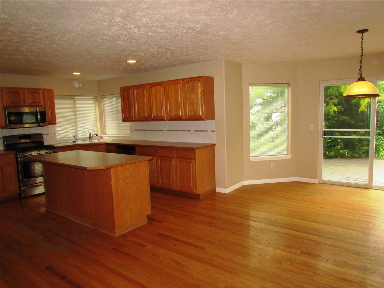 23033 E Broadway Ave - Photo 7