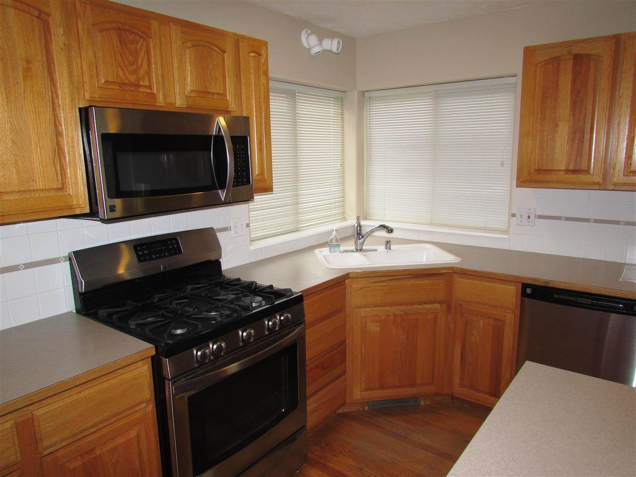 23033 E Broadway Ave - Photo 8