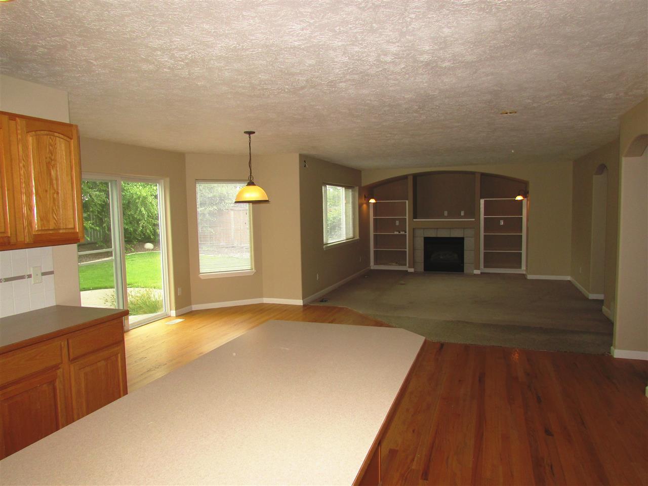 23033 E Broadway Ave - Photo 10